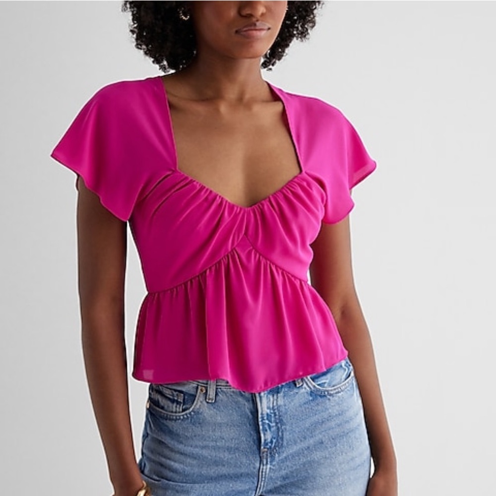 Express NWT sweetheart neckline peplum flutter sleeve cropped top neon berry